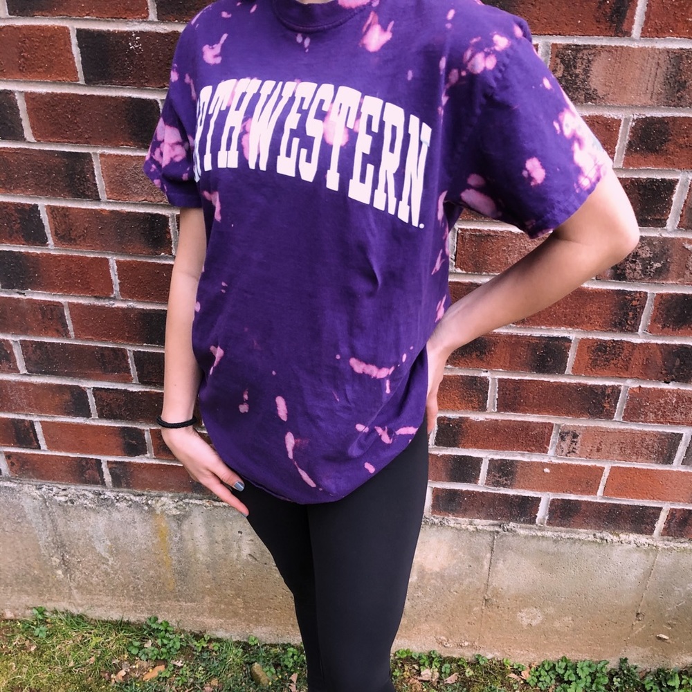 college tee shirt